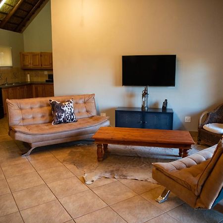 Morakane Safari Lodge Vryburg Kamer foto